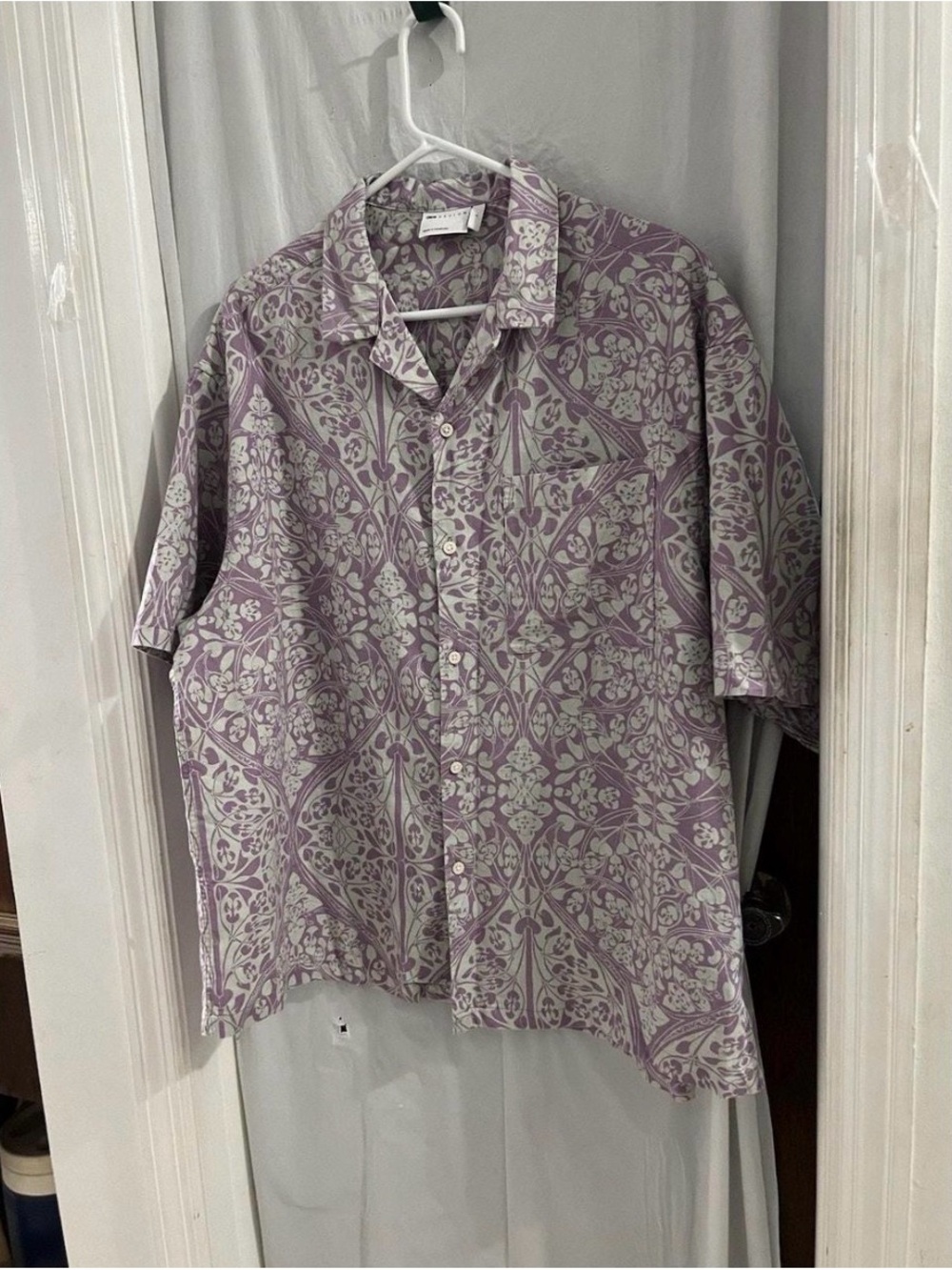 Men's Lavender Floral Linen Short-Sleeve Button-Up Shirt